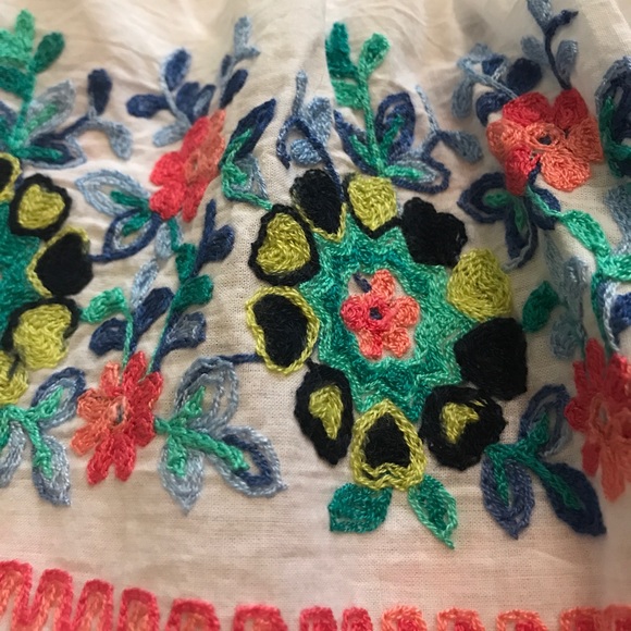 Beautiful boho embroidered top size small - Picture 5 of 7